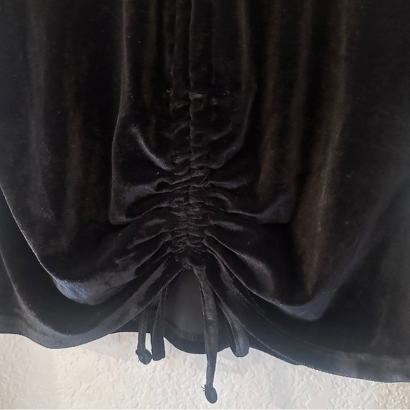 Chase Fame Black Velvet Long Sleeve Ruched Drawstring Top Size M Soft & Stylish - Picture 2 of 8